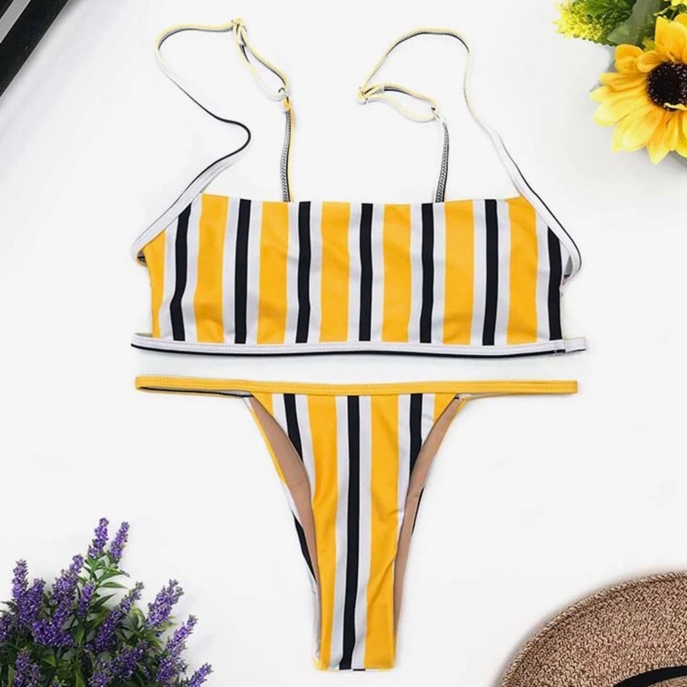 🔥Yellow Multi Striped Strappy Bandeau Bikini Set - Picture 3 of 5